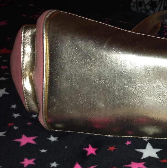 Juicy Couture Women's Large Handbag Like New - Picture 6 of 16